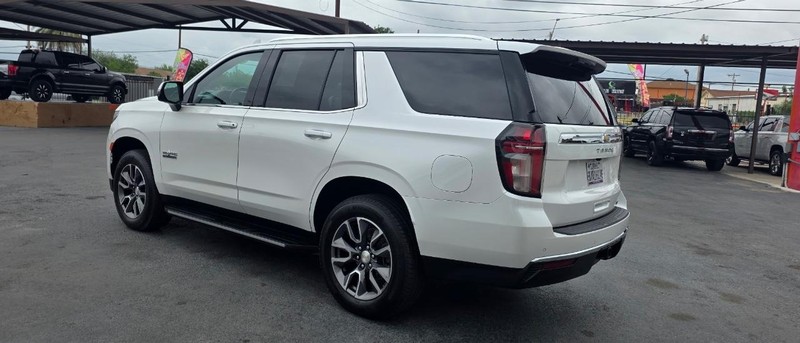 Chevrolet Tahoe Vehicle Full-screen Gallery Image 3