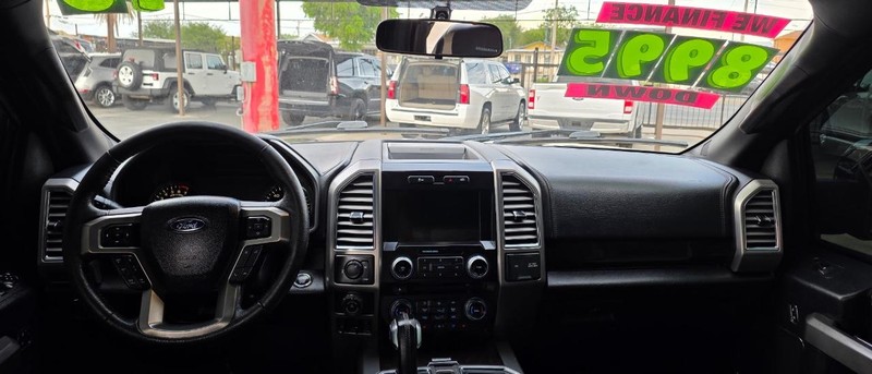 Ford F-150 Vehicle Full-screen Gallery Image 8