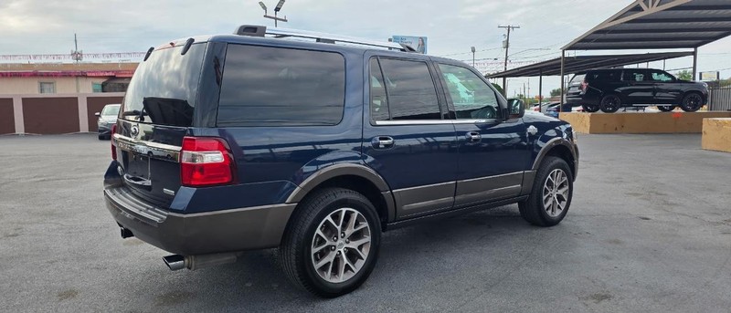 Ford Expedition Vehicle Full-screen Gallery Image 6