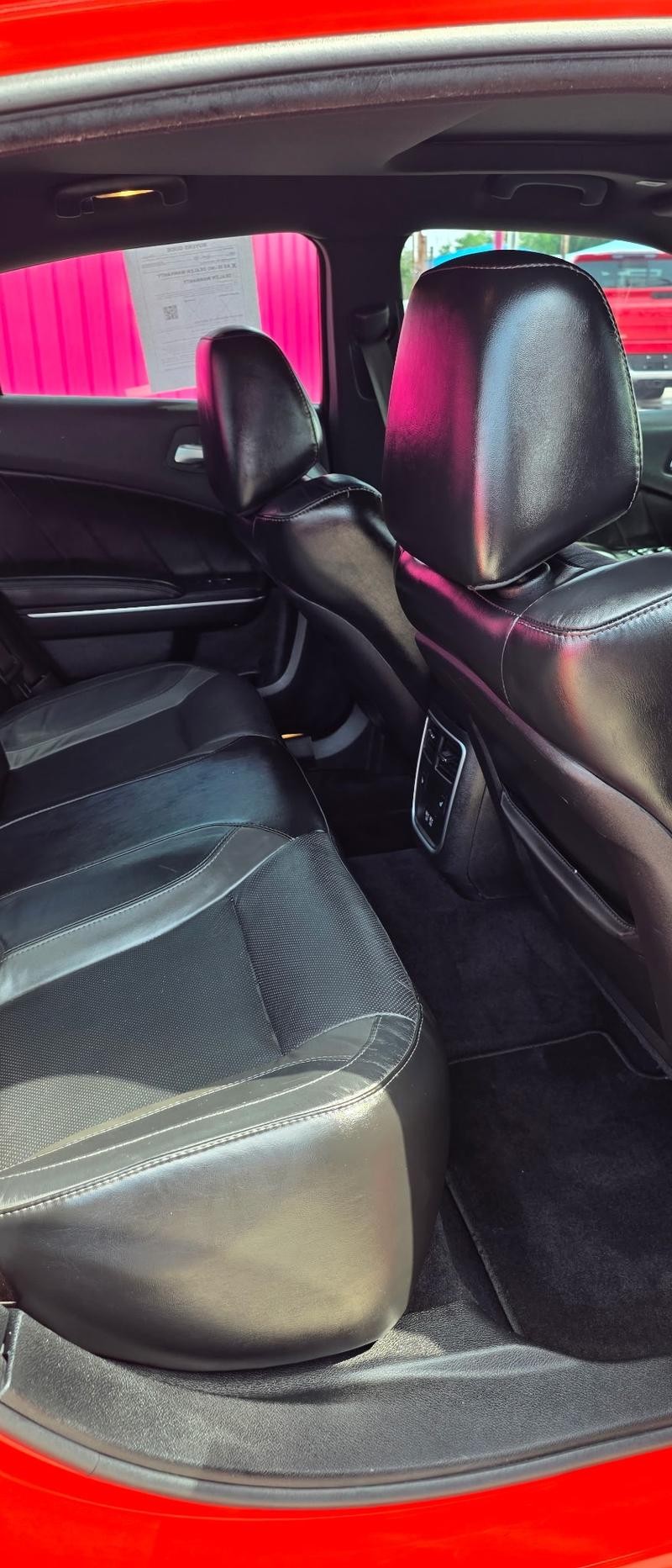 Dodge Charger Vehicle Full-screen Gallery Image 5