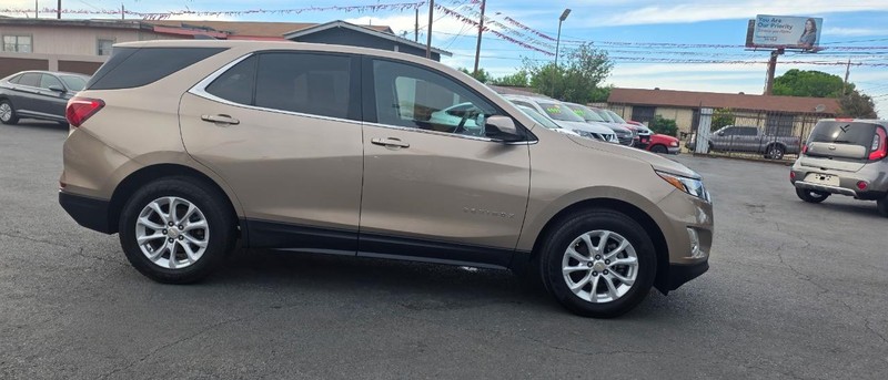 Chevrolet Equinox Vehicle Full-screen Gallery Image 4