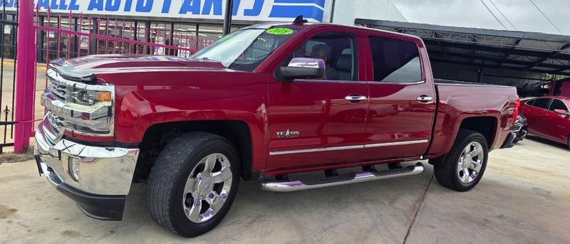 Chevrolet Silverado 1500 Vehicle Full-screen Gallery Image 2