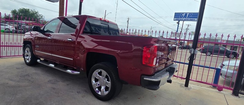 Chevrolet Silverado 1500 Vehicle Full-screen Gallery Image 4