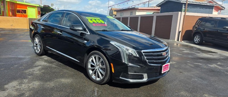 Cadillac XTS Vehicle Full-screen Gallery Image 6