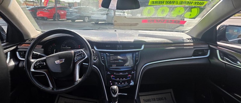 Cadillac XTS Vehicle Full-screen Gallery Image 8