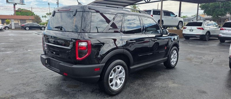 Ford Bronco Sport Vehicle Full-screen Gallery Image 5