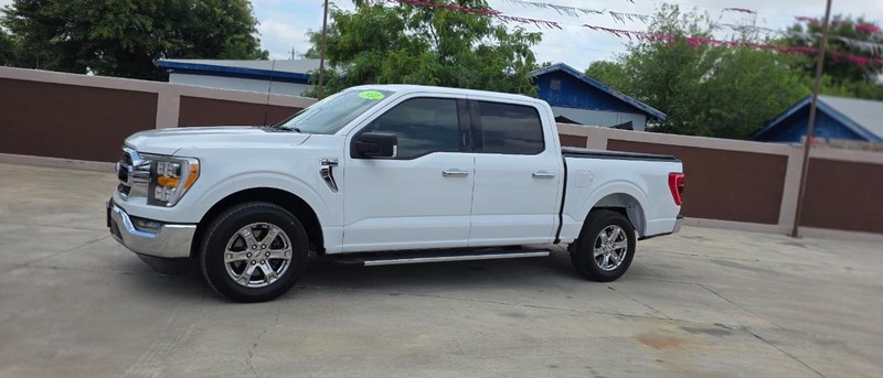 Ford F-150 Vehicle Full-screen Gallery Image 2