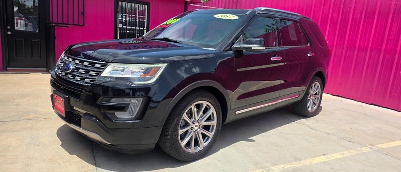 Ford Explorer Vehicle Full-screen Gallery Image 2