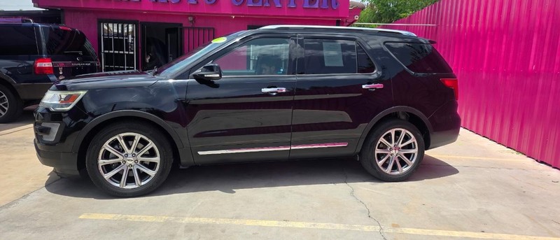 Ford Explorer Vehicle Full-screen Gallery Image 4