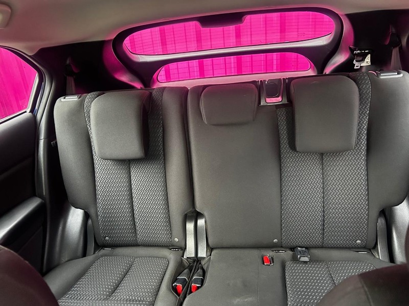 Mitsubishi Eclipse Cross Vehicle Full-screen Gallery Image 5