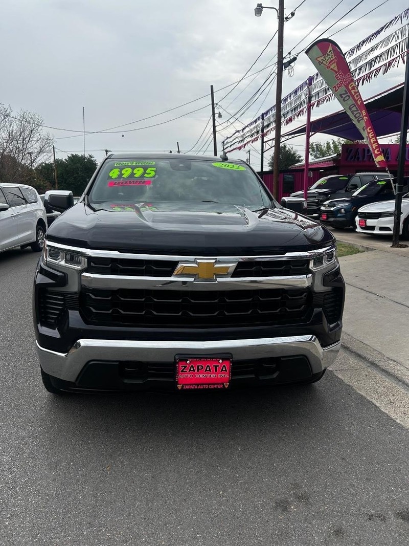 Chevrolet Silverado 1500 Vehicle Full-screen Gallery Image 2