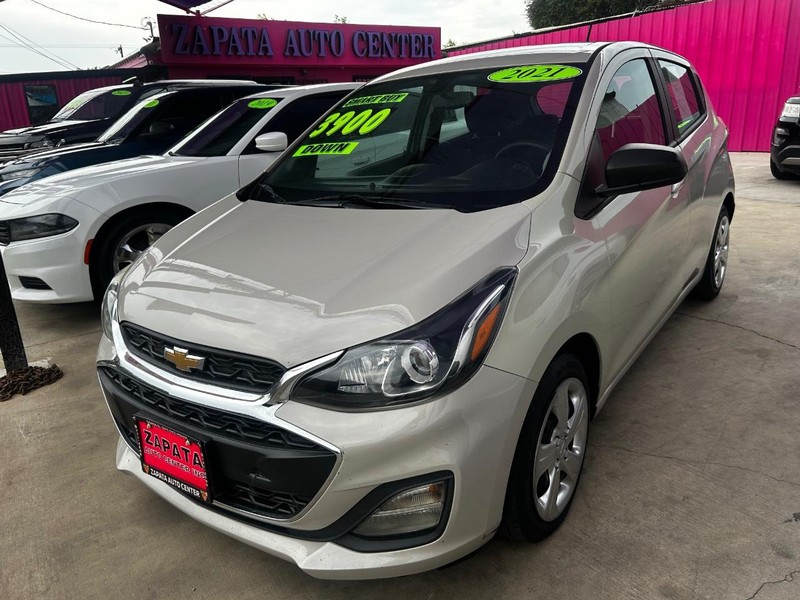 Chevrolet Spark Vehicle Full-screen Gallery Image 2