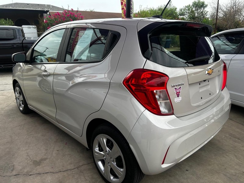 Chevrolet Spark Vehicle Full-screen Gallery Image 3