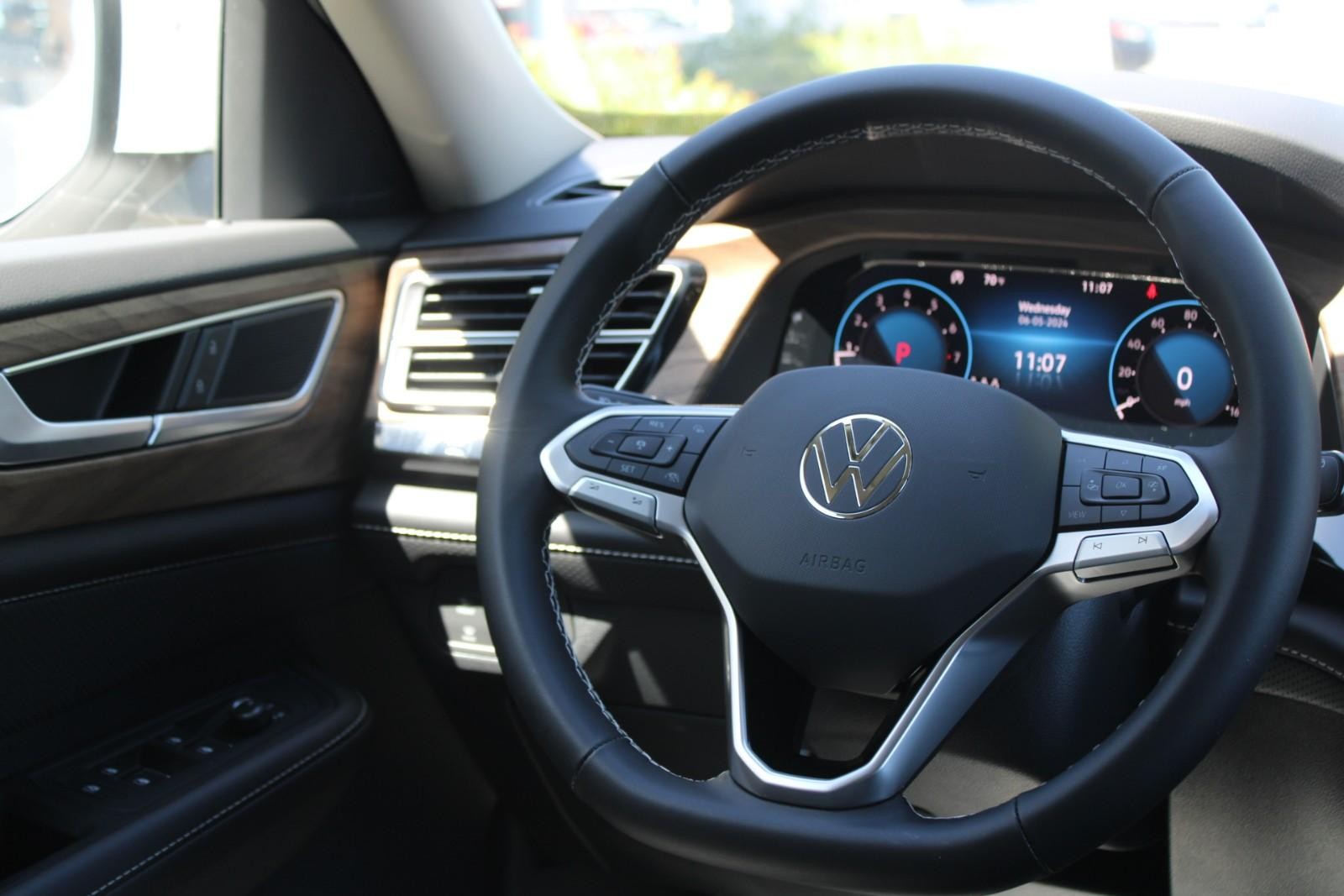 Volkswagen Atlas Vehicle Image 10