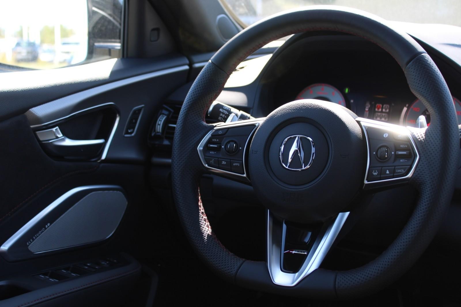 Acura RDX Vehicle Image 09