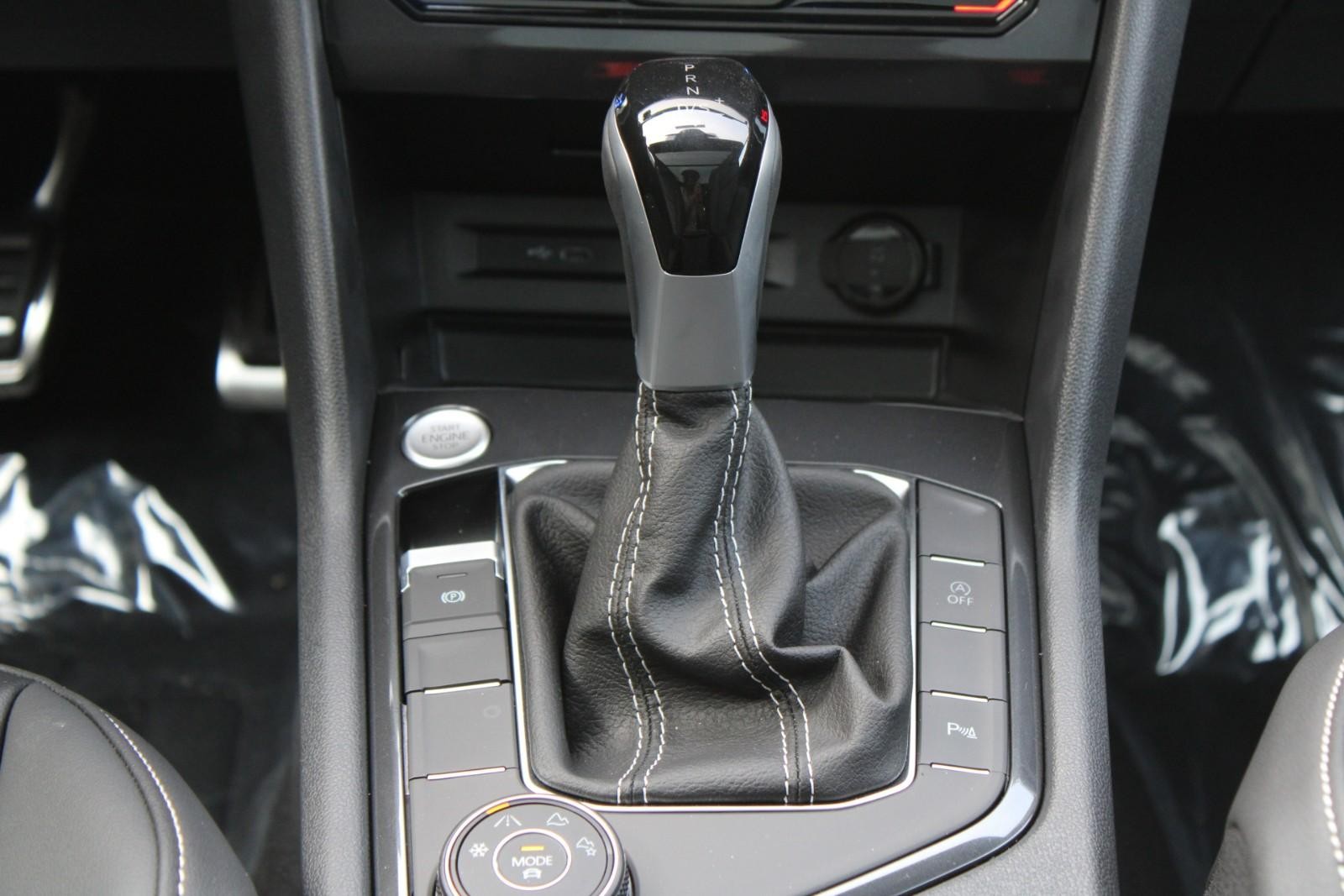 Volkswagen Tiguan/Taos Vehicle Image 08