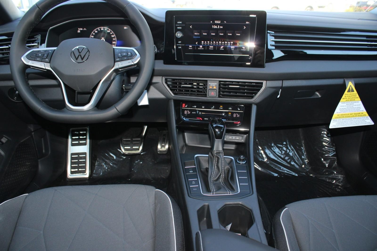 Volkswagen Jetta Vehicle Image 06