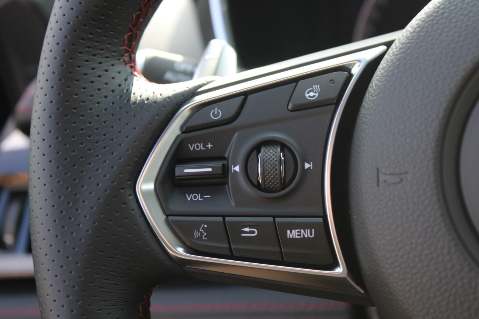 Acura MDX Vehicle Image 12