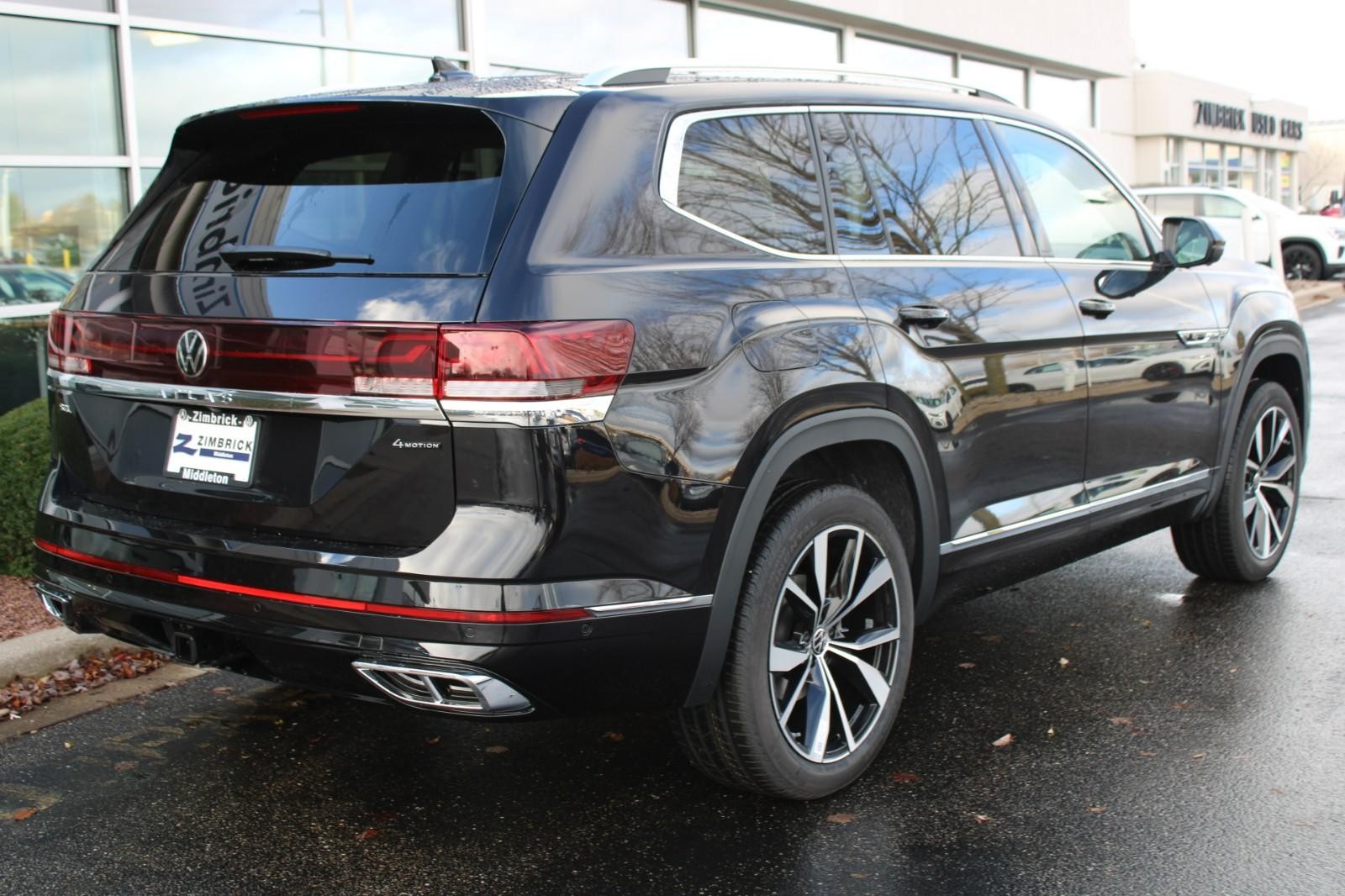 Volkswagen Atlas Vehicle Image 03