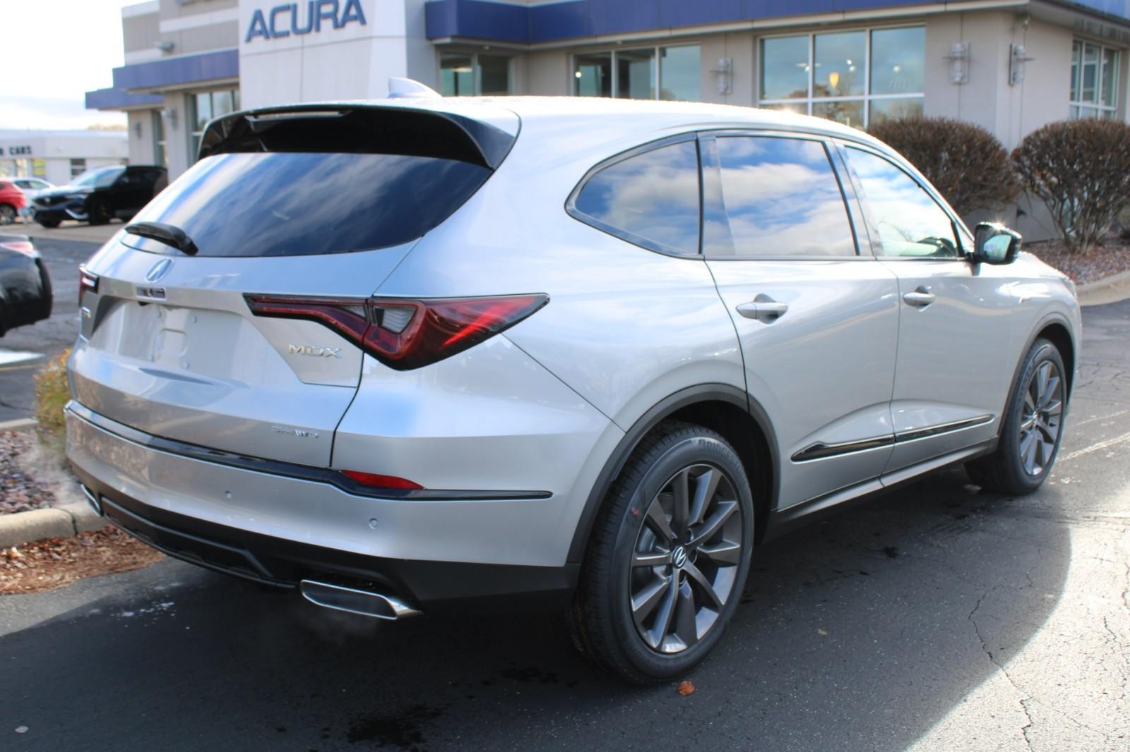 Acura MDX Vehicle Image 03