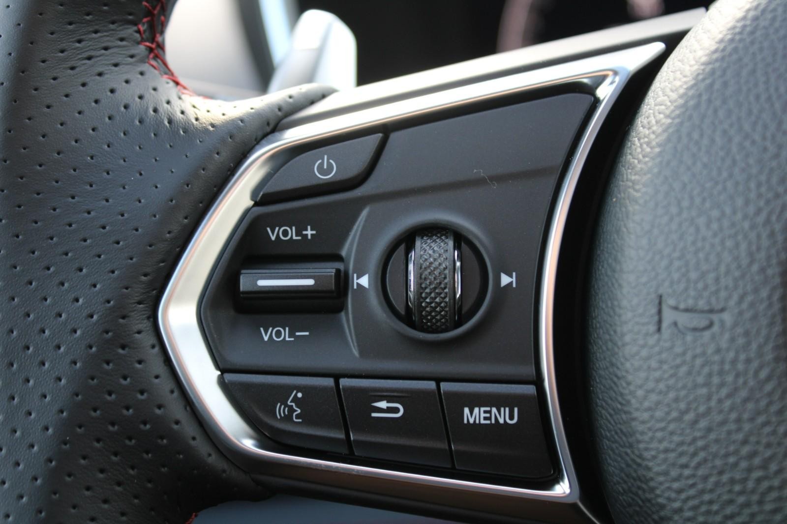 Acura MDX Vehicle Image 11