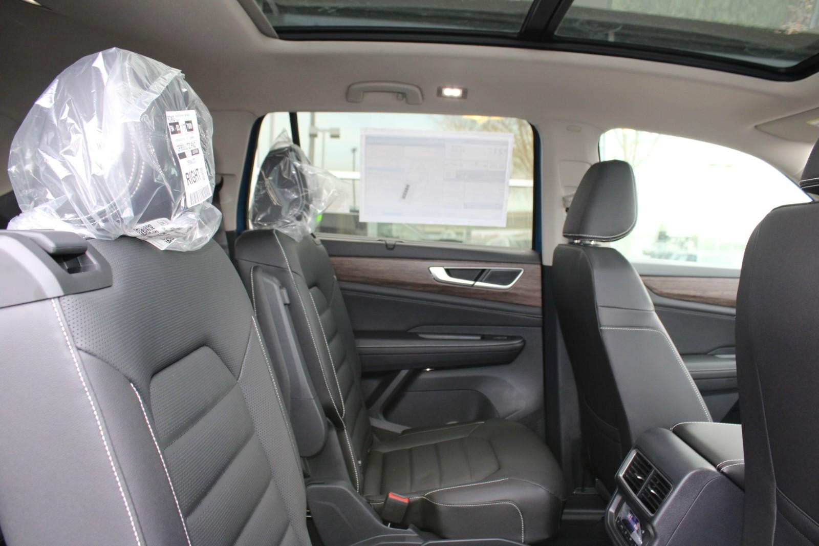 Volkswagen Atlas Vehicle Image 06