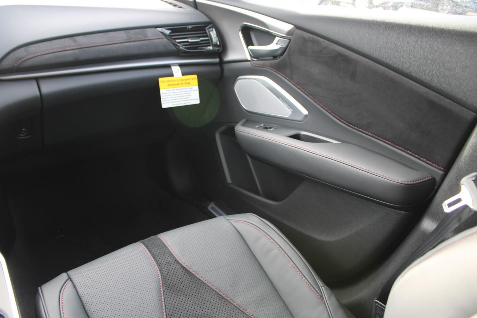 Acura RDX Vehicle Image 10