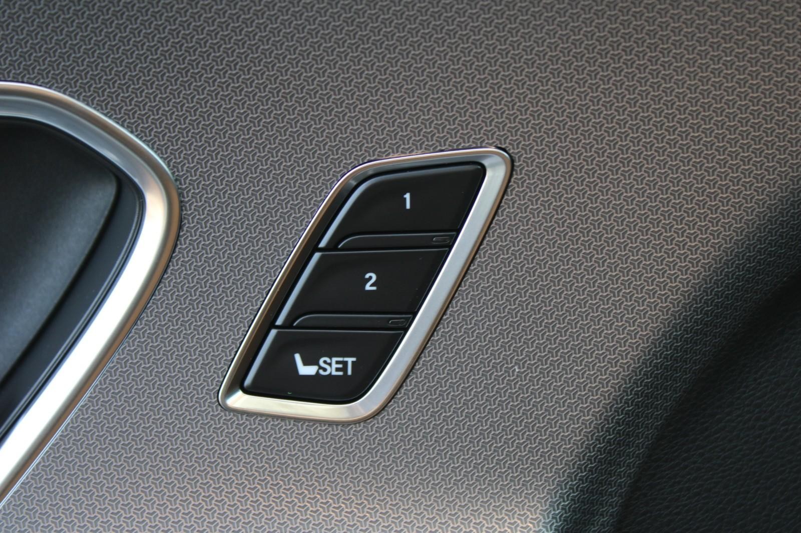 Acura RDX Vehicle Image 11