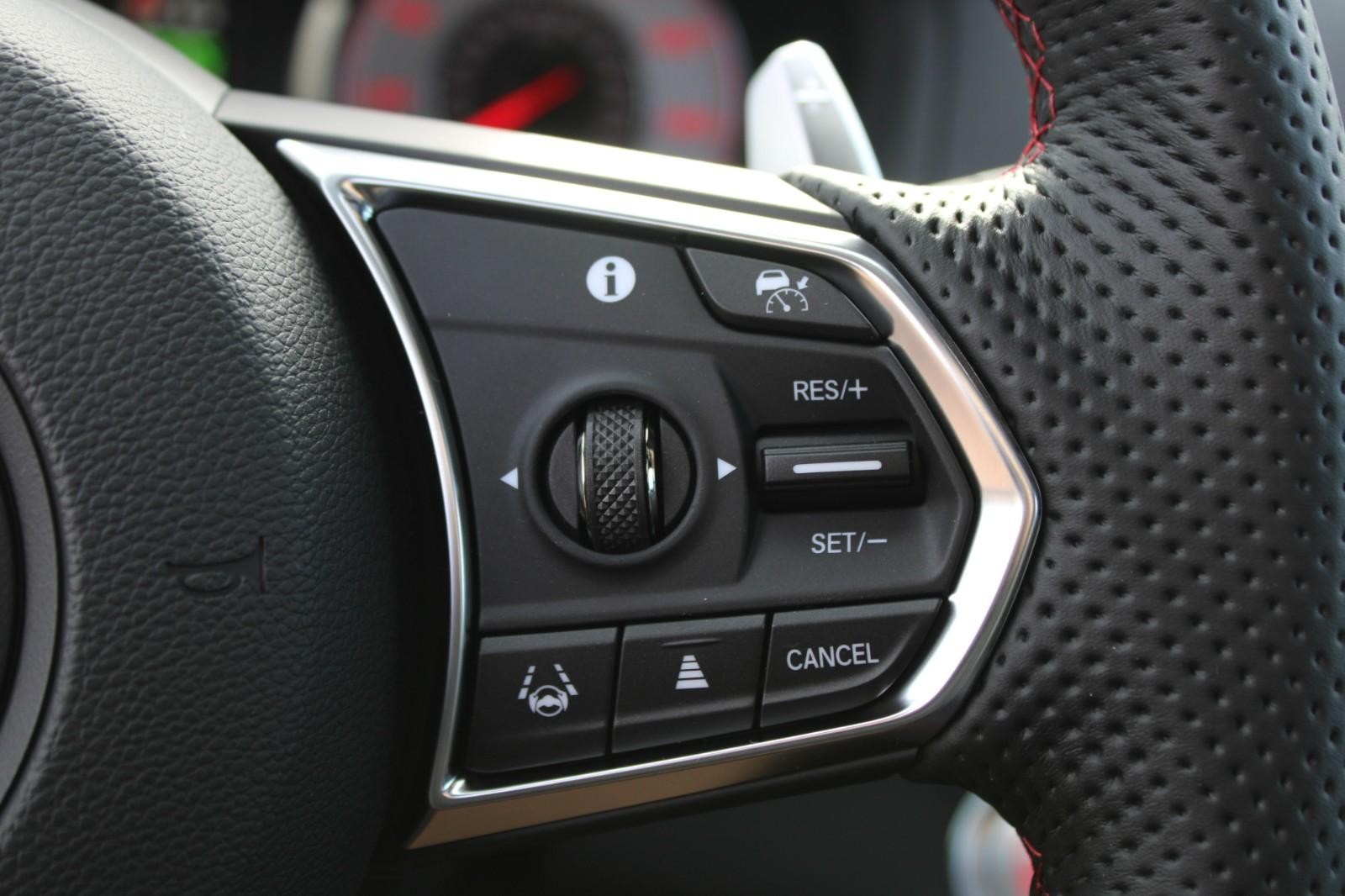 Acura RDX Vehicle Image 13