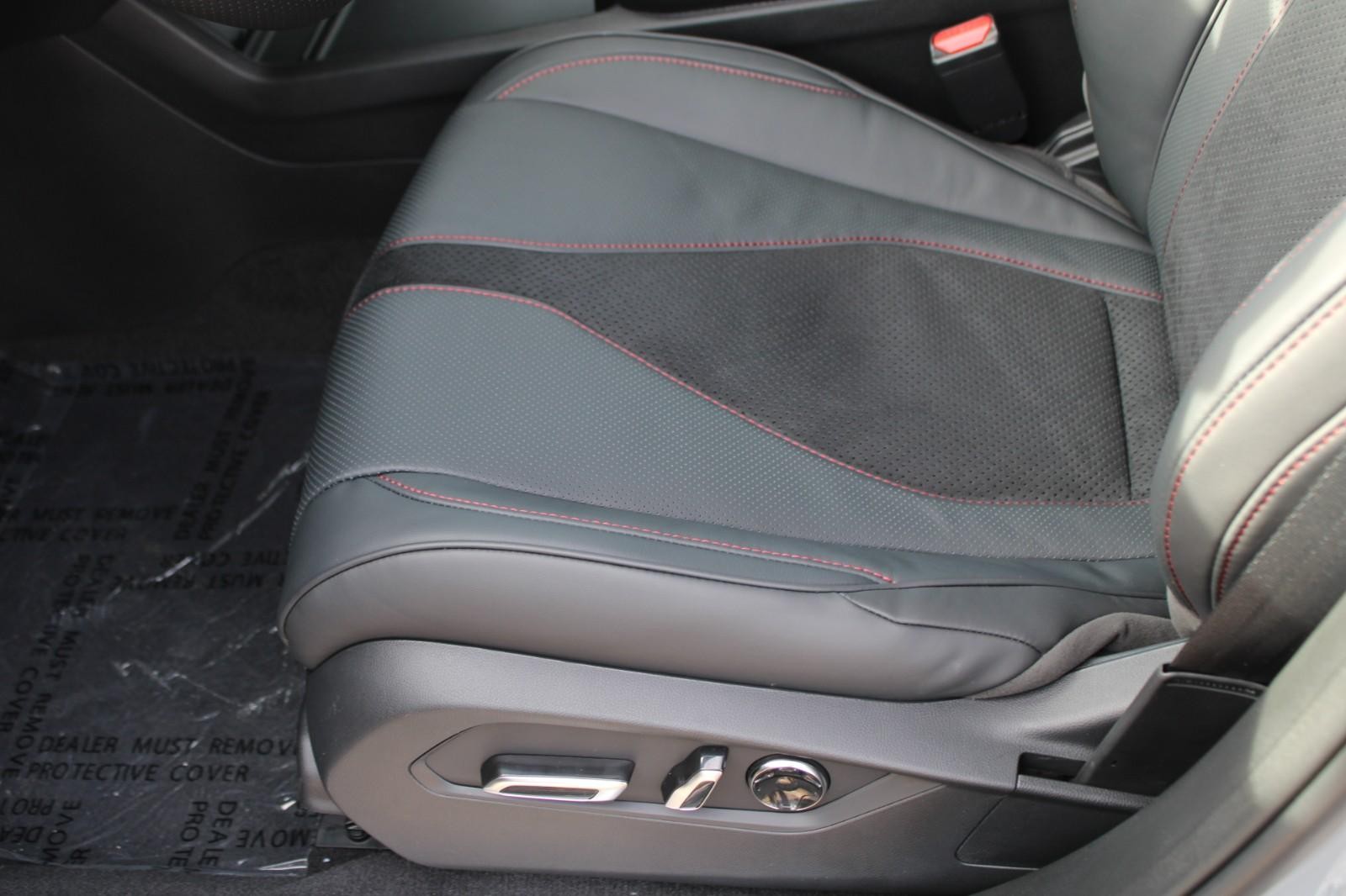 Acura RDX Vehicle Image 17