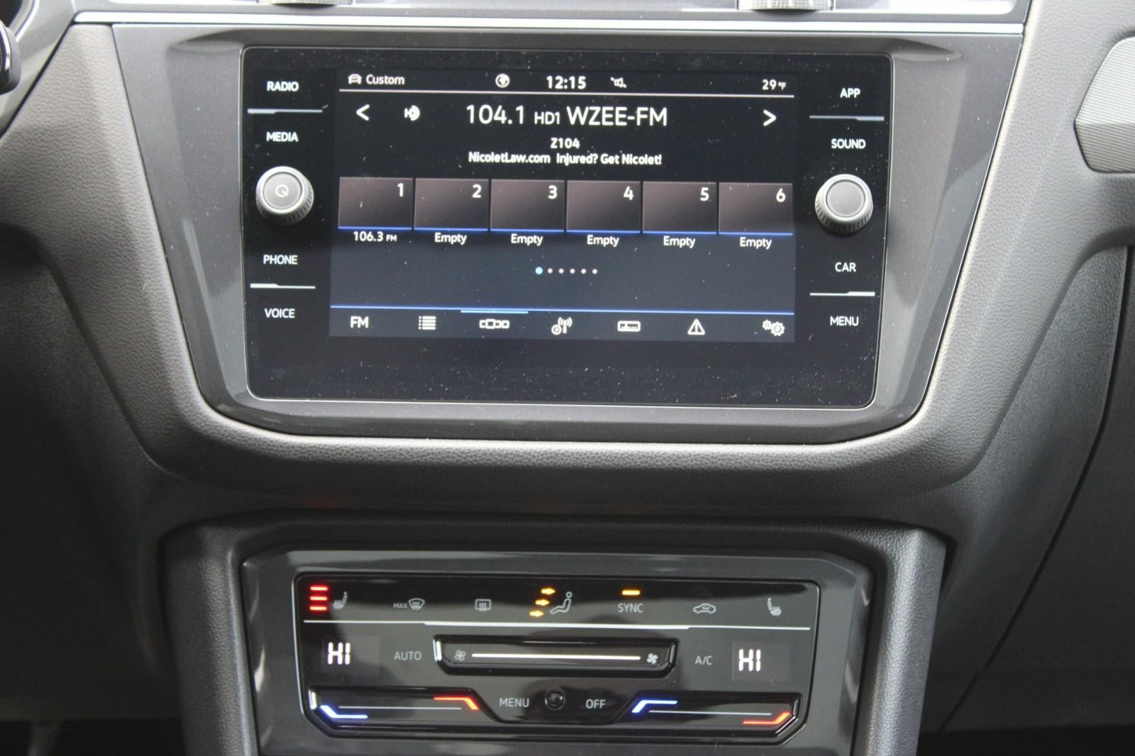 Volkswagen Tiguan Vehicle Image 07