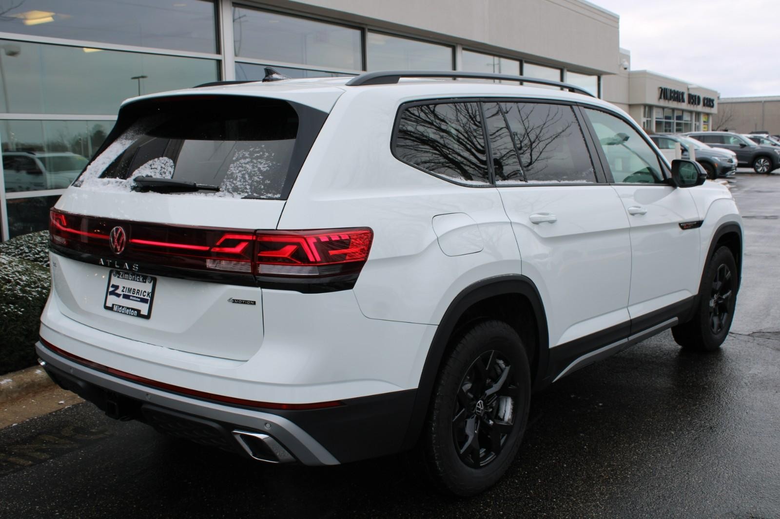 Volkswagen Atlas Vehicle Image 03