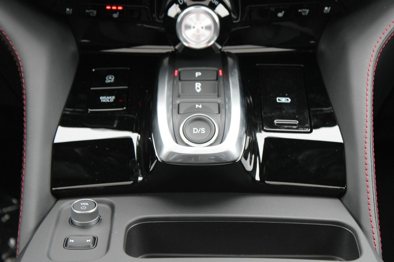 Acura MDX Vehicle Image 08