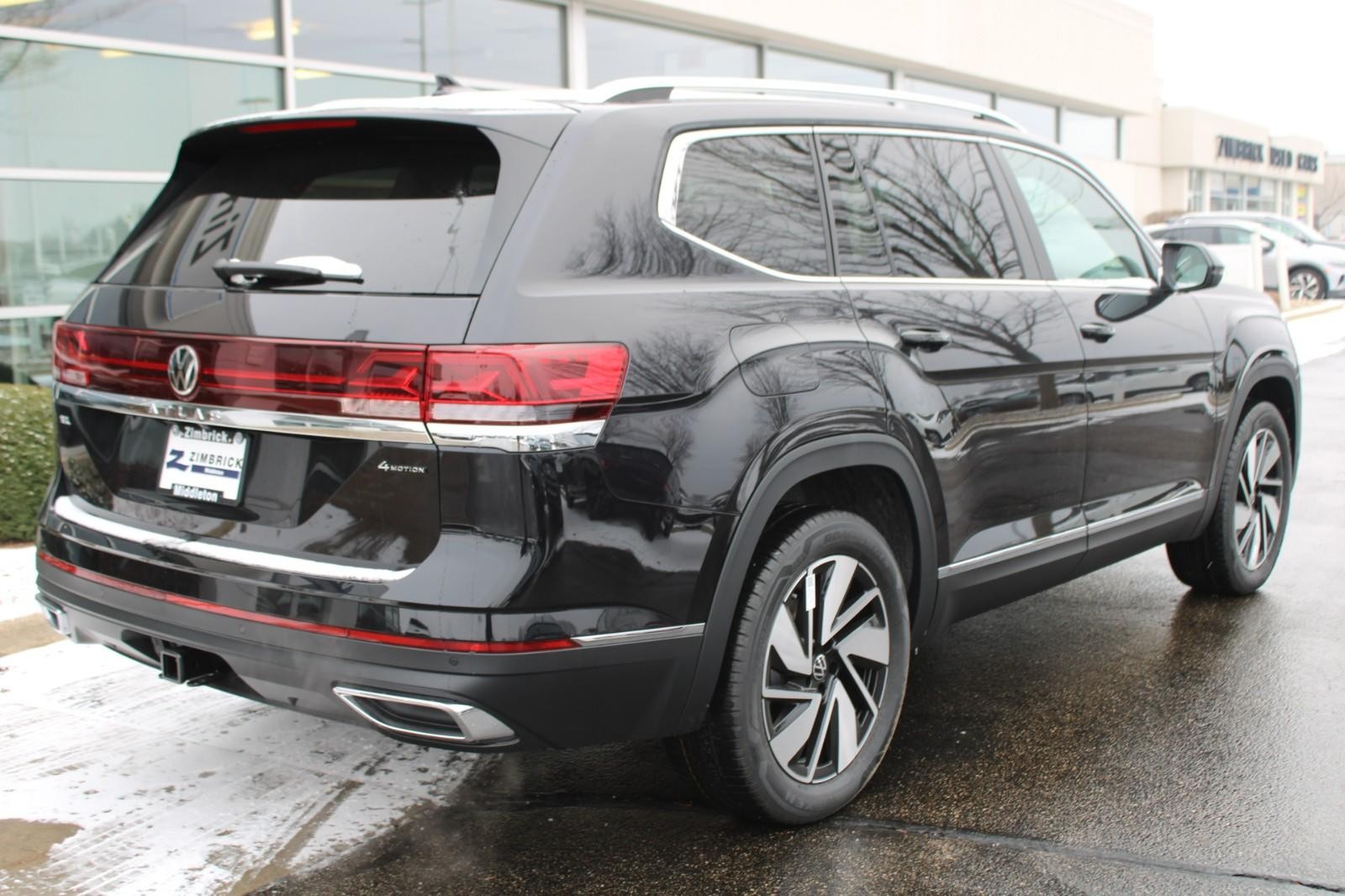 Volkswagen Atlas Vehicle Image 03