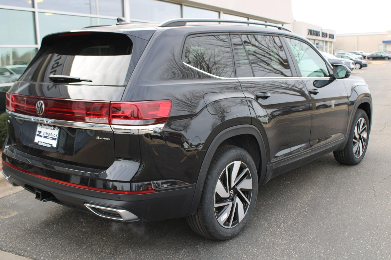 Volkswagen Atlas Vehicle Image 03