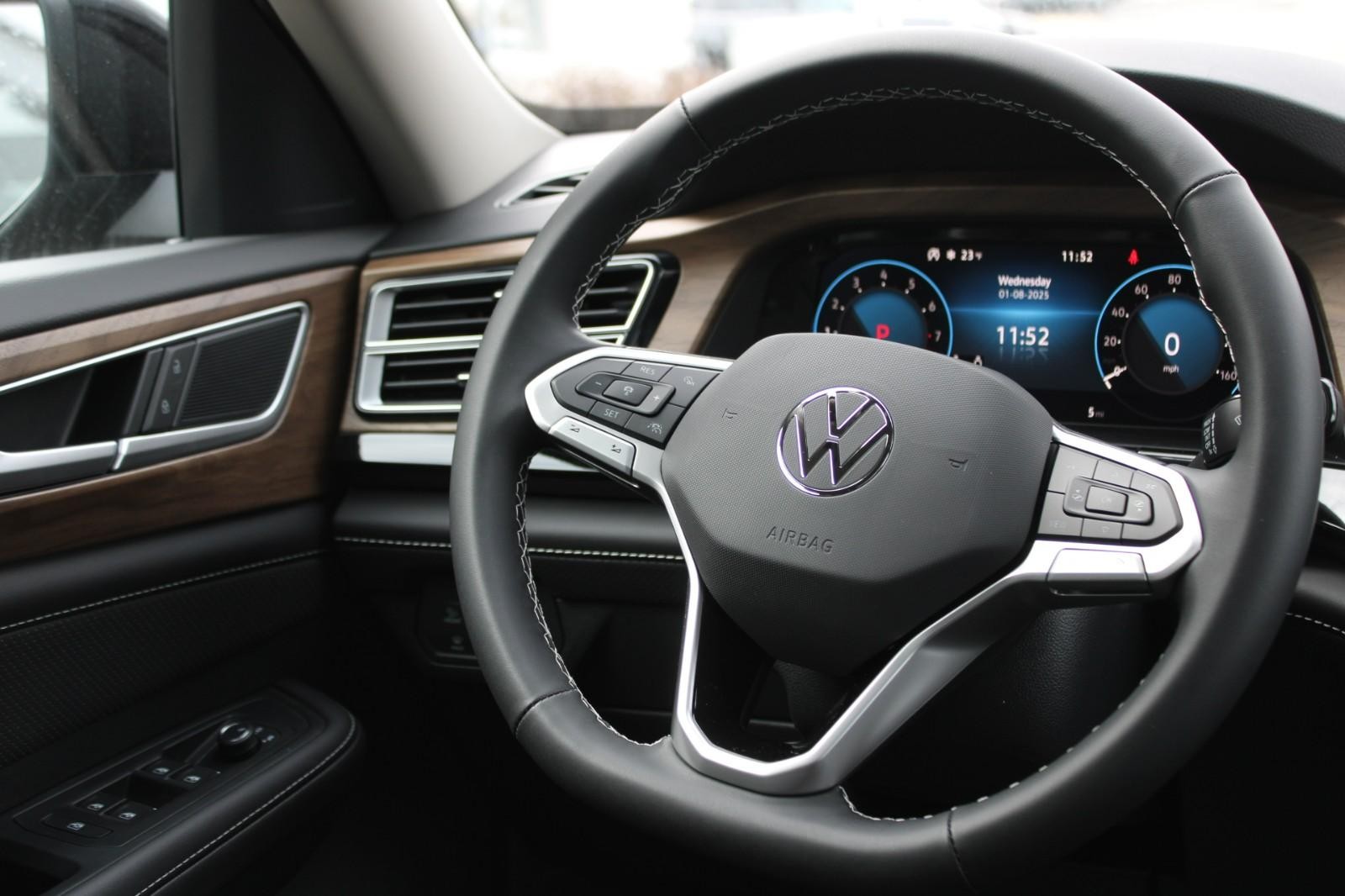 Volkswagen Atlas Vehicle Image 10