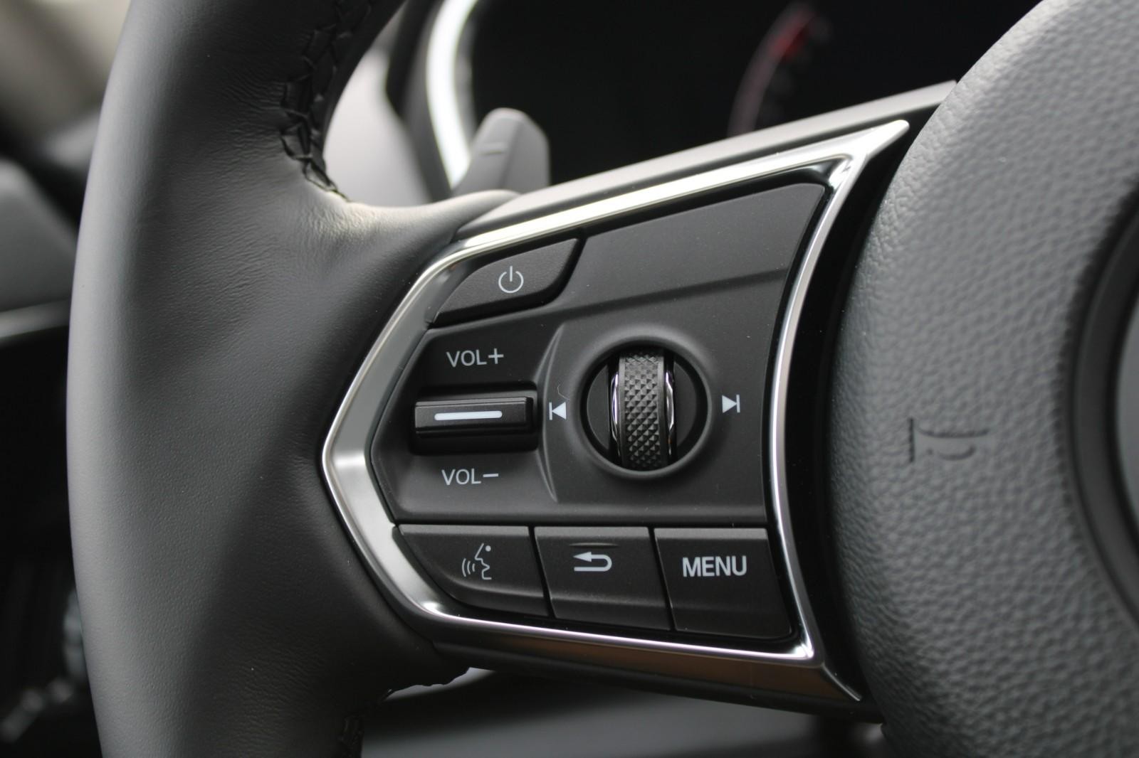 Acura MDX Vehicle Image 11