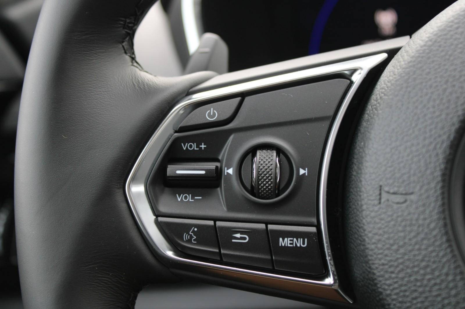 Acura MDX Vehicle Image 11