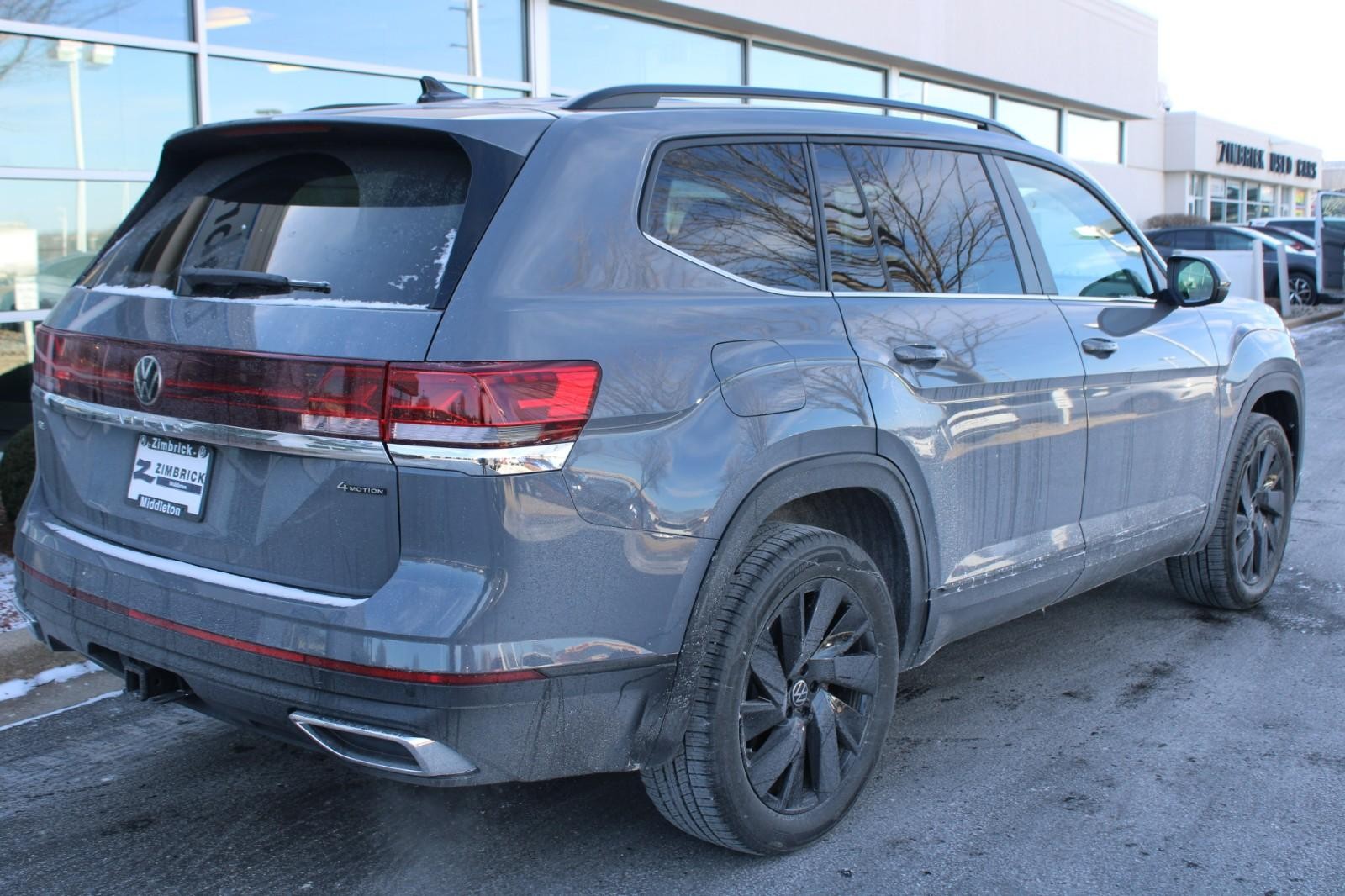 Volkswagen Atlas Vehicle Image 03