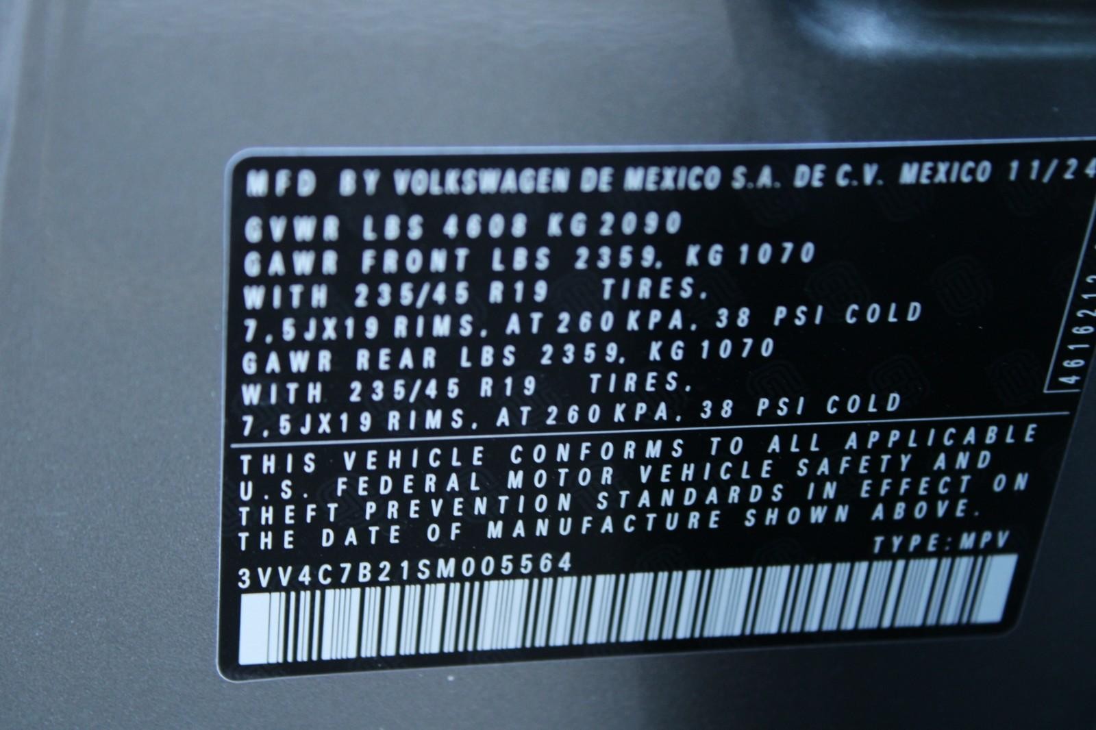 Volkswagen Taos Vehicle Image 17