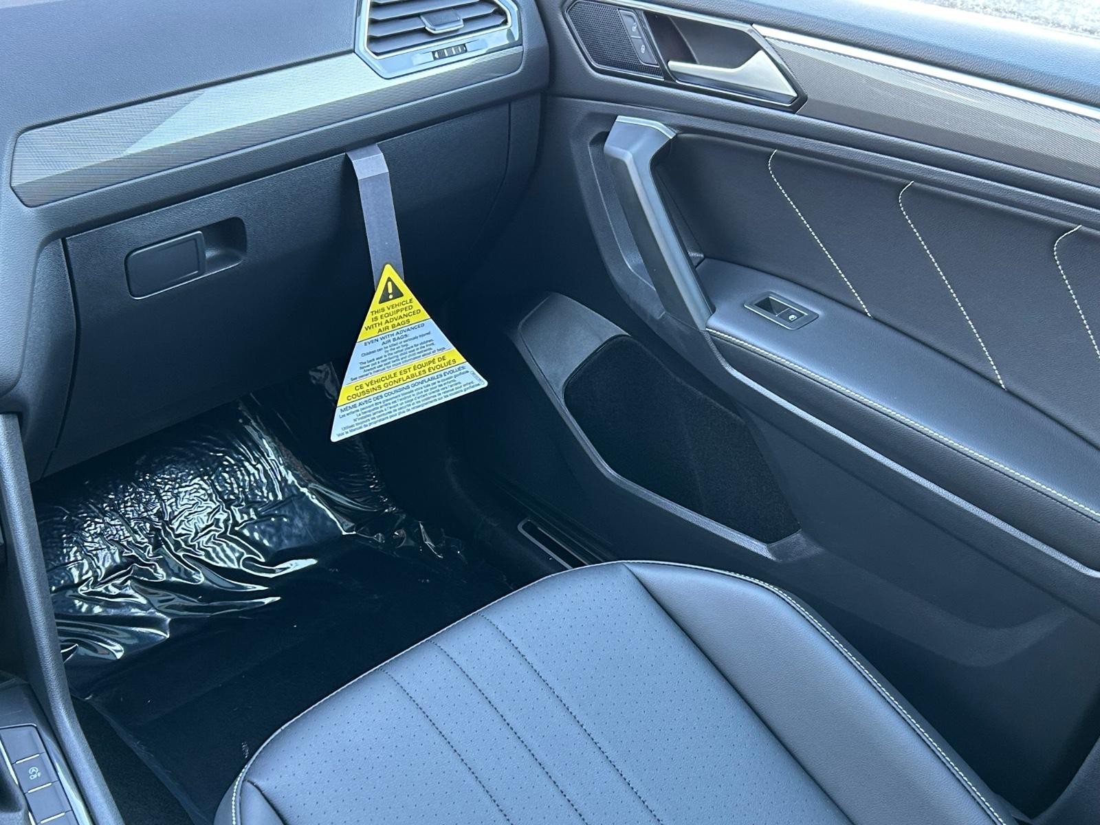 Volkswagen Tiguan Vehicle Image 10