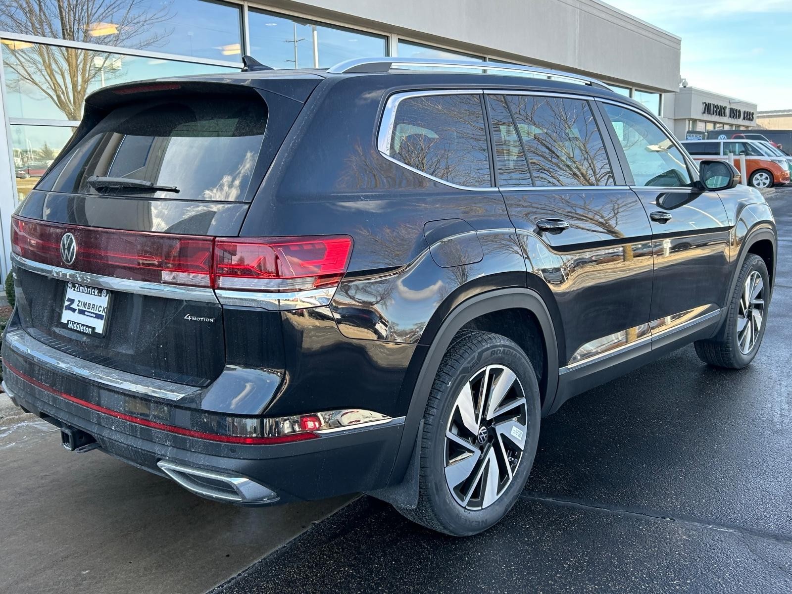 Volkswagen Atlas Vehicle Image 03