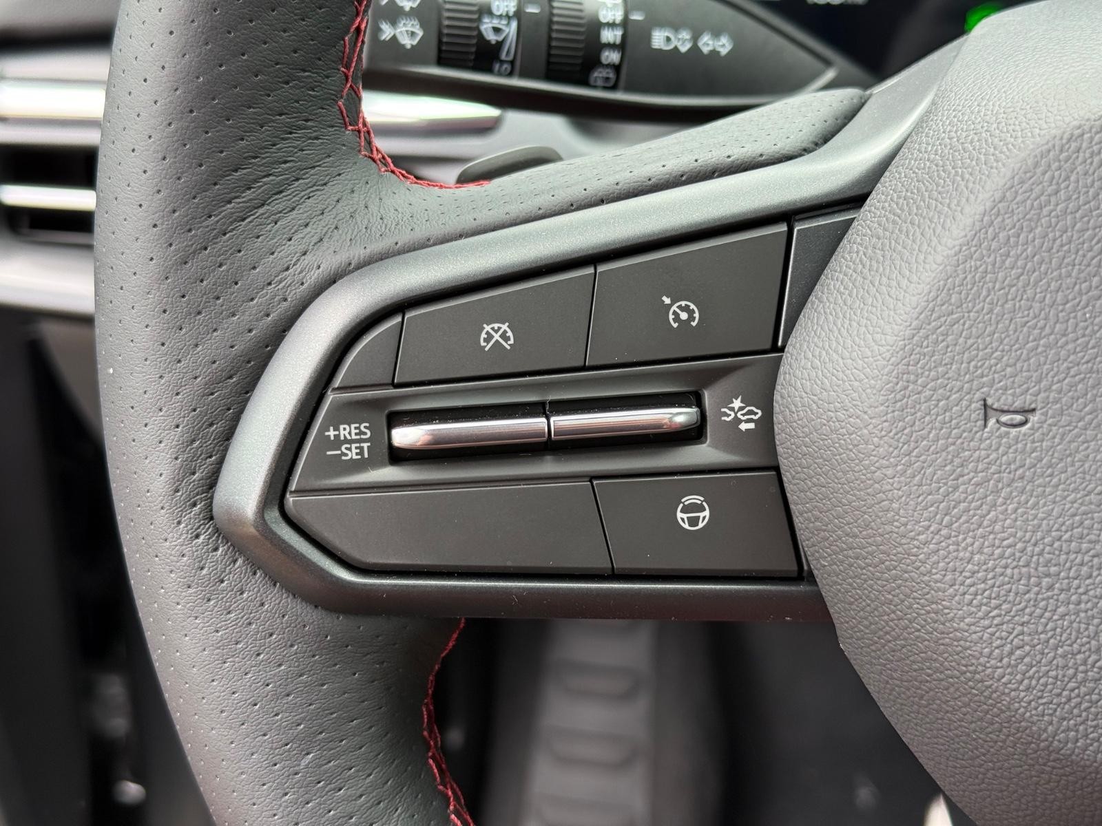Acura ZDX Vehicle Image 11