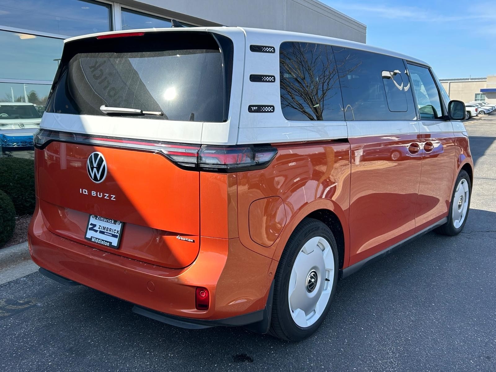Volkswagen ID. Buzz Vehicle Image 03