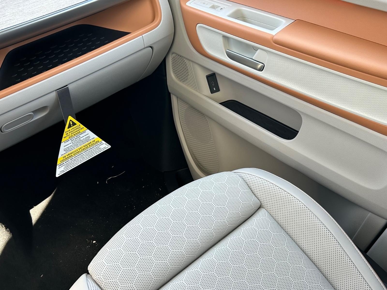 Volkswagen ID. Buzz Vehicle Image 10