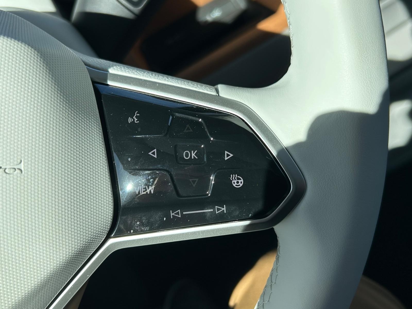 Volkswagen ID. Buzz Vehicle Image 12