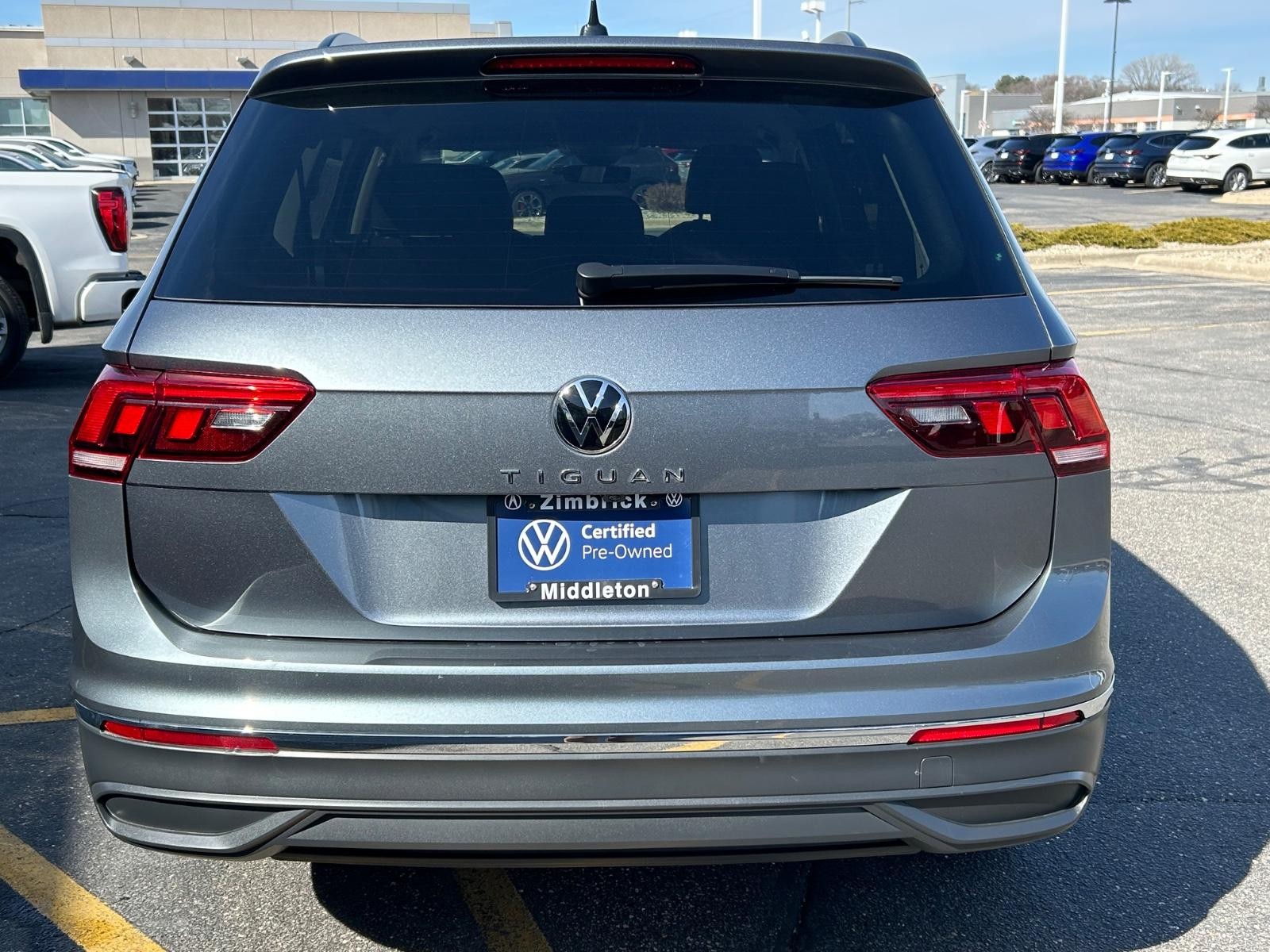 Volkswagen Tiguan Vehicle Image 04