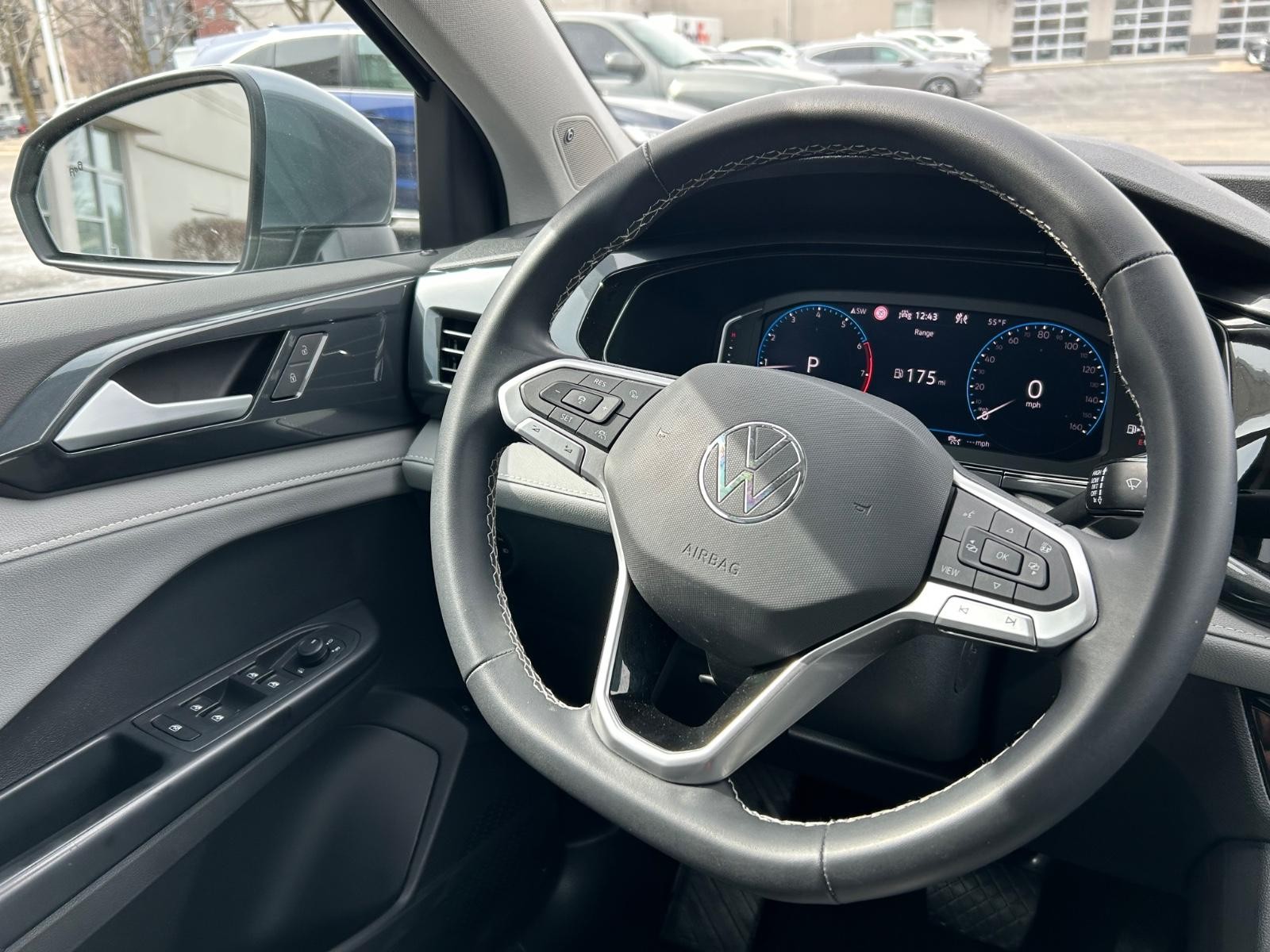 Volkswagen Taos Vehicle Image 14