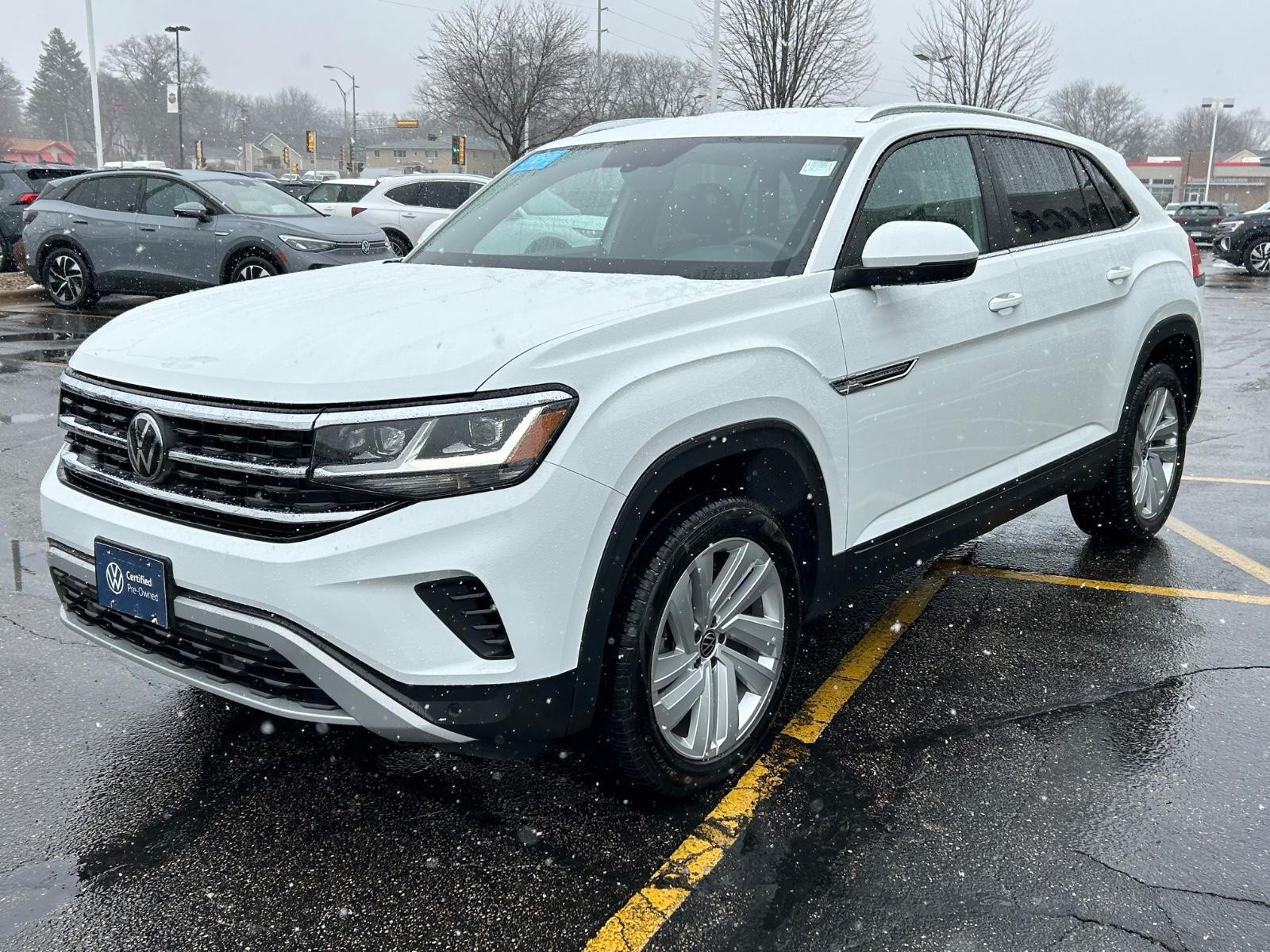 Volkswagen Atlas Cross Sport Vehicle Image 08