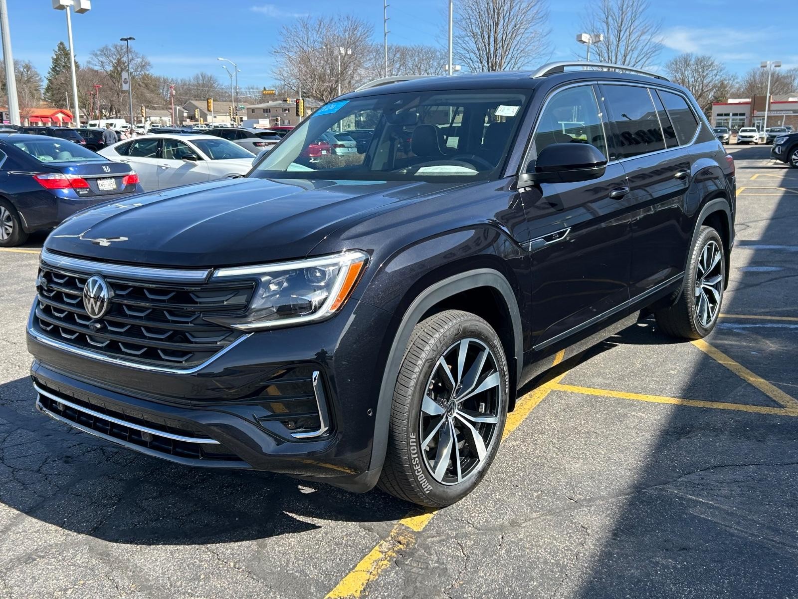 Volkswagen Atlas Vehicle Image 08